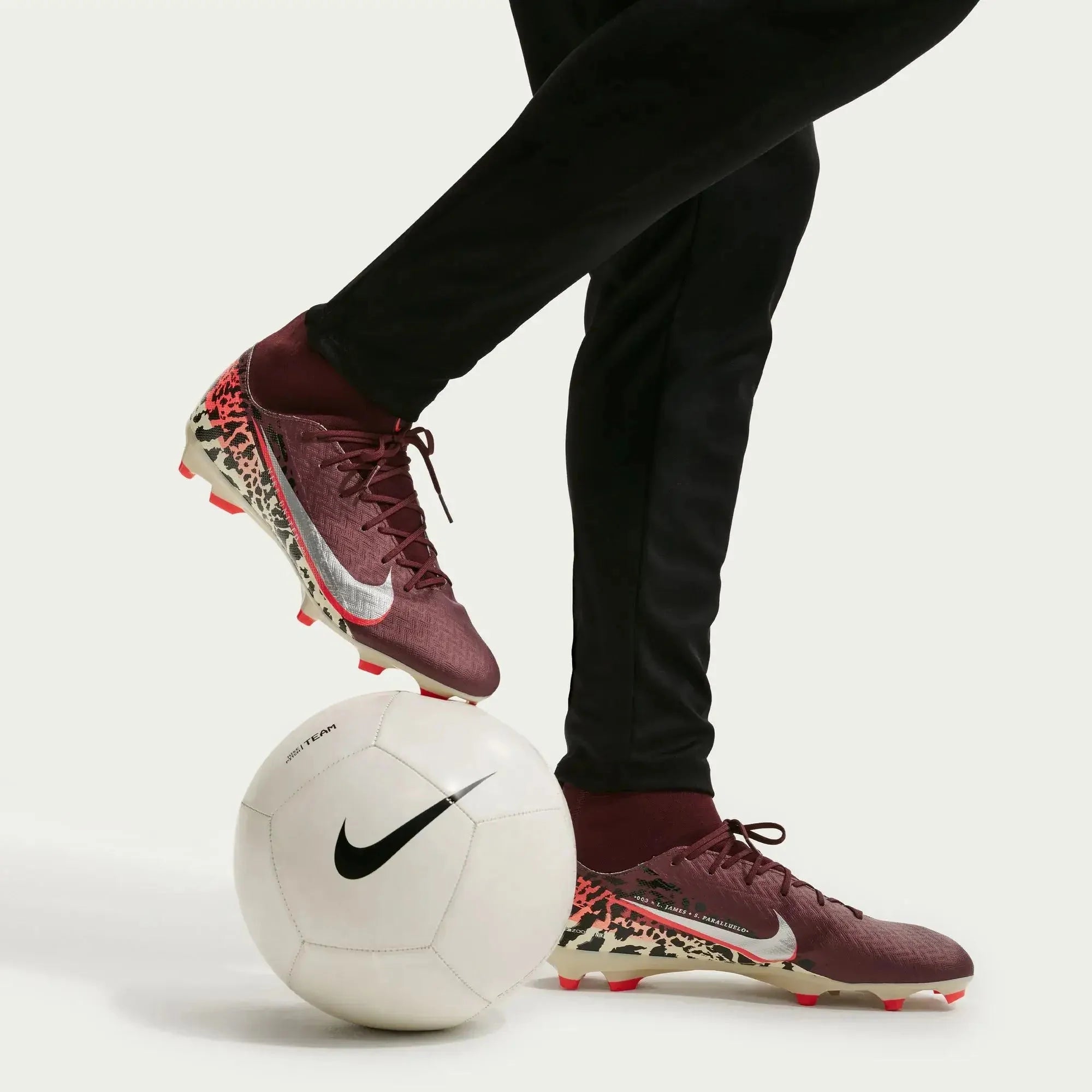 Nike Zoom Superfly 10 Academy NU3 Firm/Multi Ground Soccer Cleats - United NU3 Pack (SU26) 10
