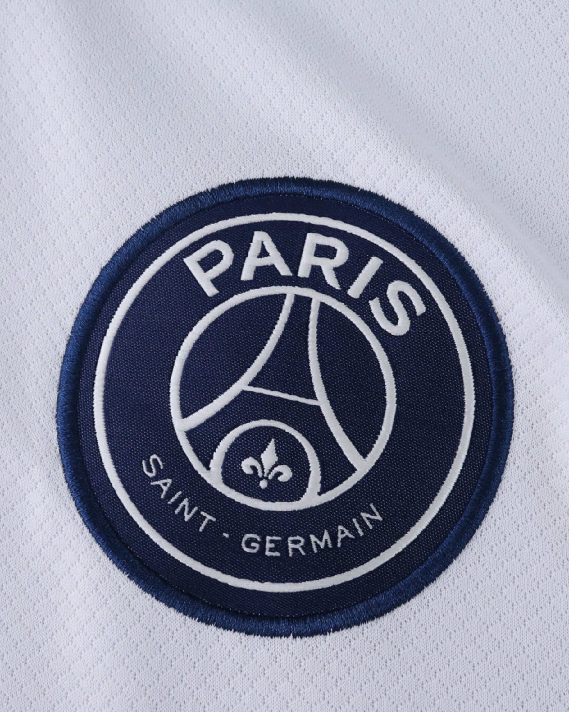 Nike x Jordan PSG Fourth White 2024/25 4