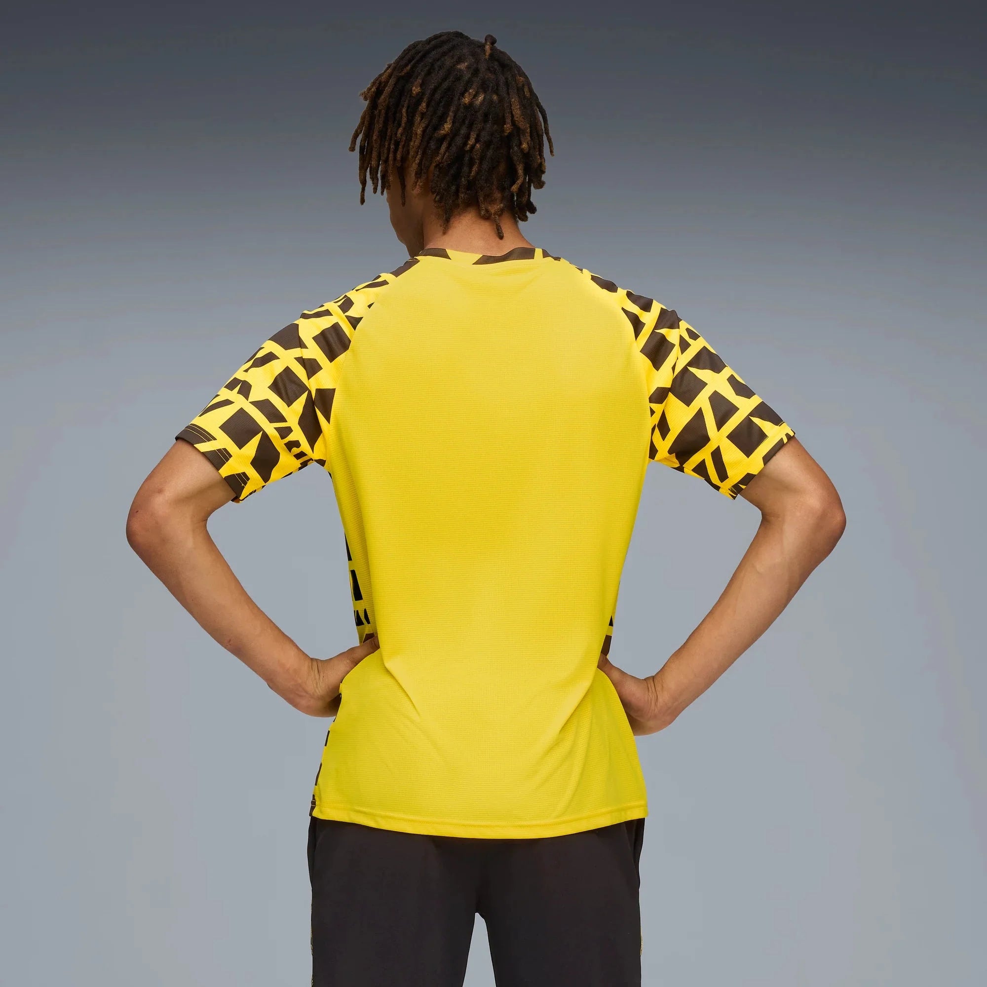 Puma 2025-26 Borussia Dortmund Men's Pre-Match Soccer Jersey 4