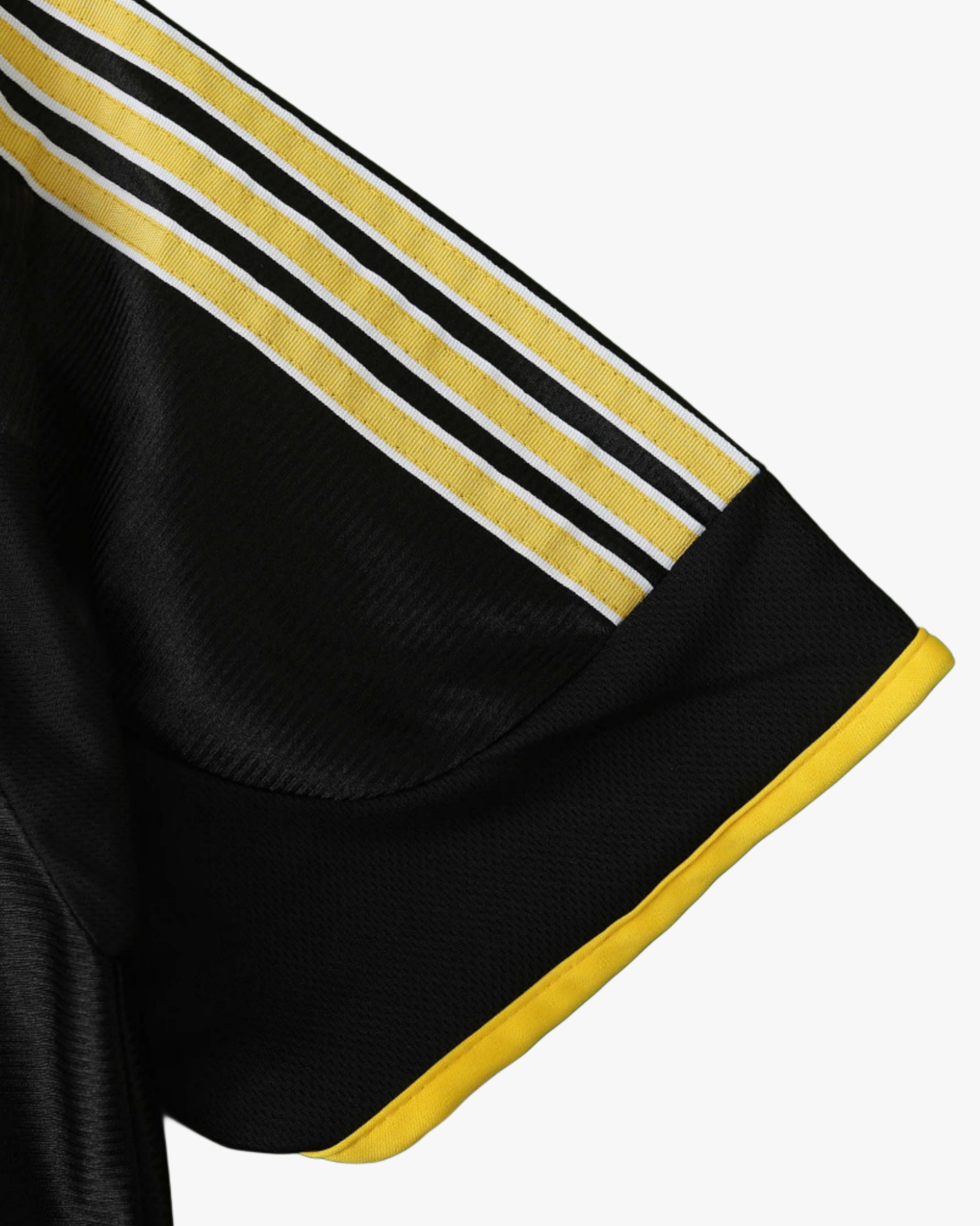 Adidas Real Madrid Retro Away 1999/20 3