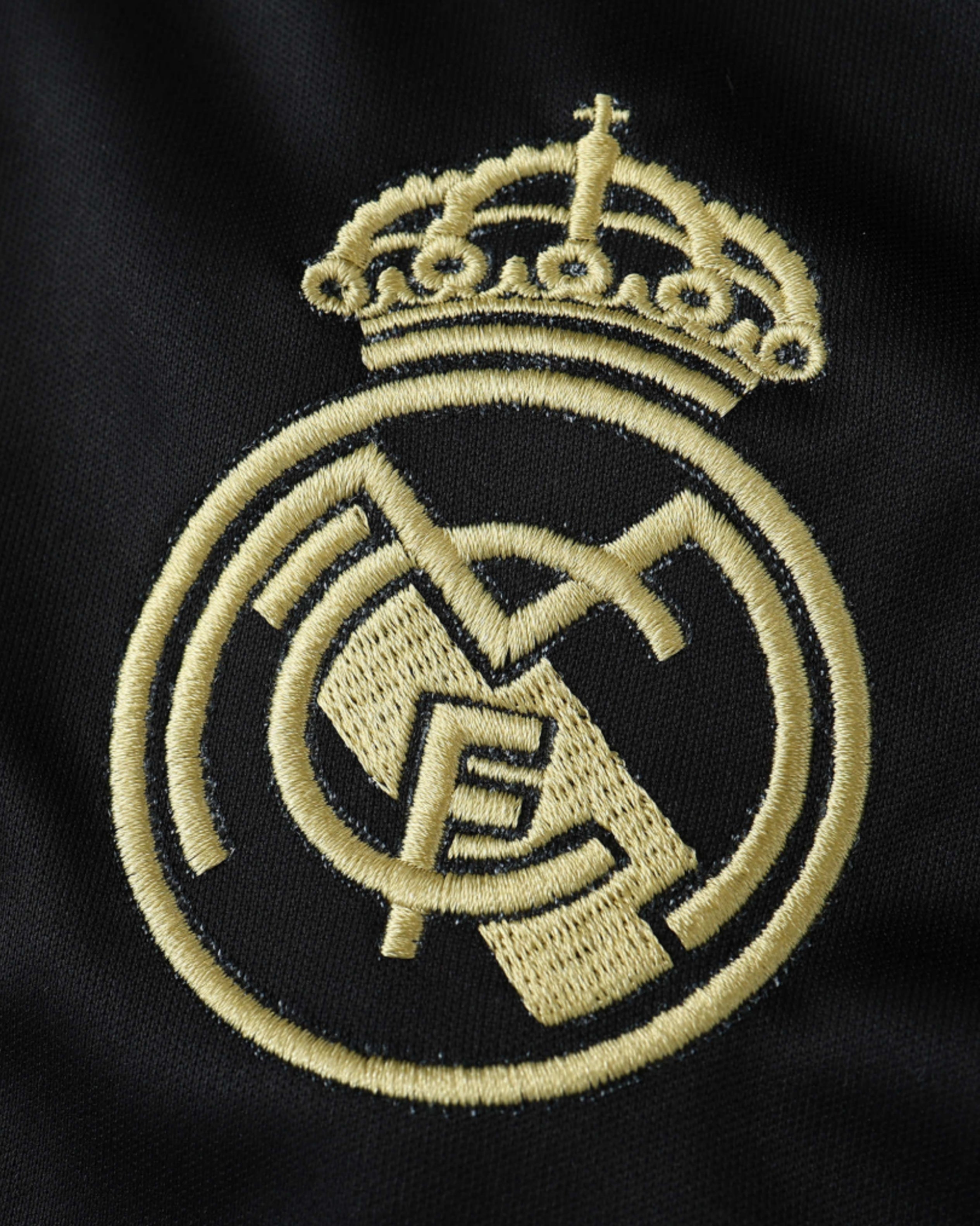 Adidas Real Madrid x Light Falkor Premium Kit 4