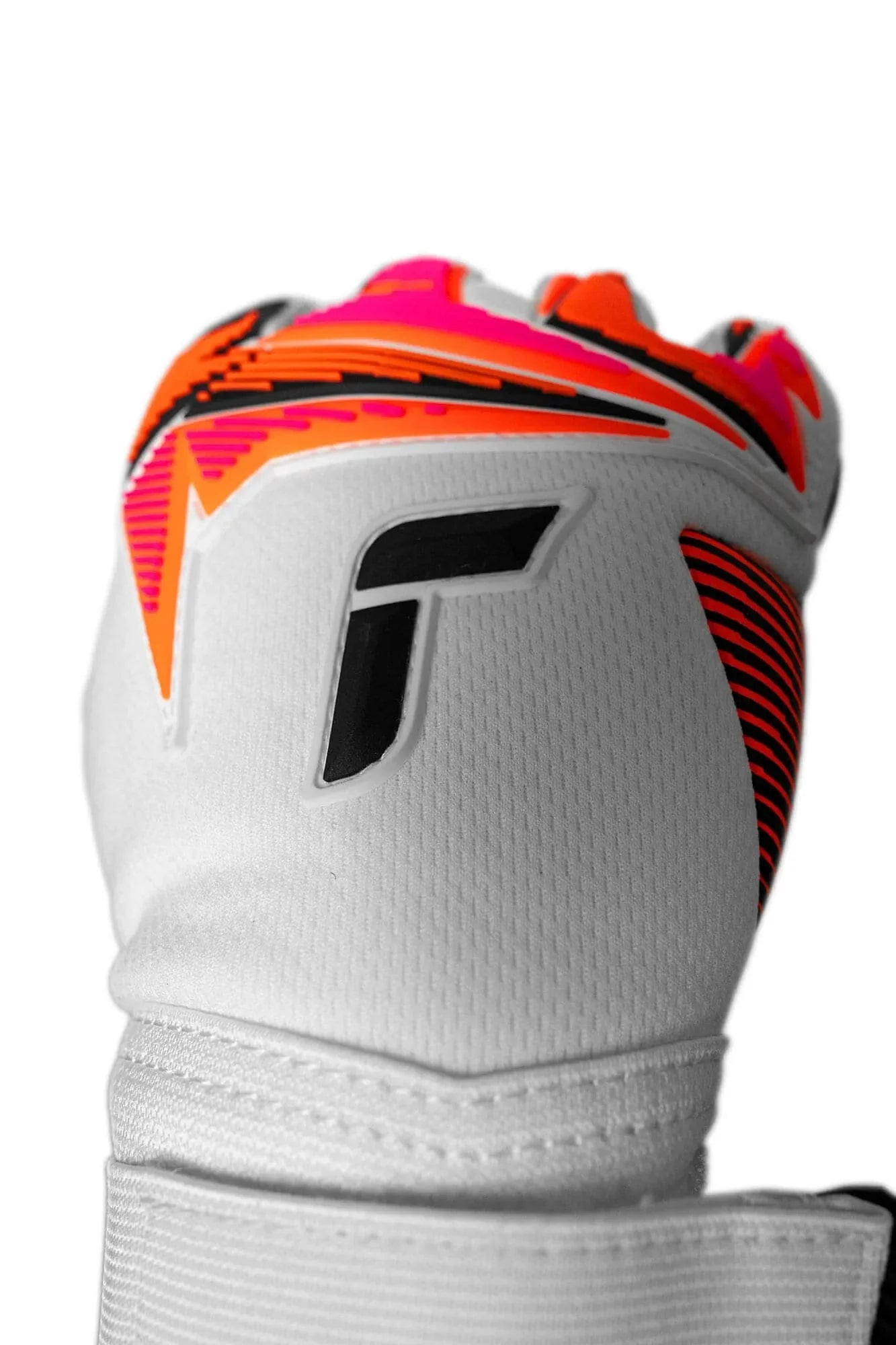 Reusch Attrakt Freegel Gold X Goalkeeper Gloves 7