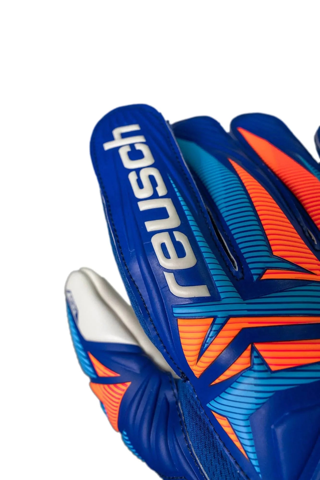 Reusch Attrakt Grip Goalkeeper Gloves 6
