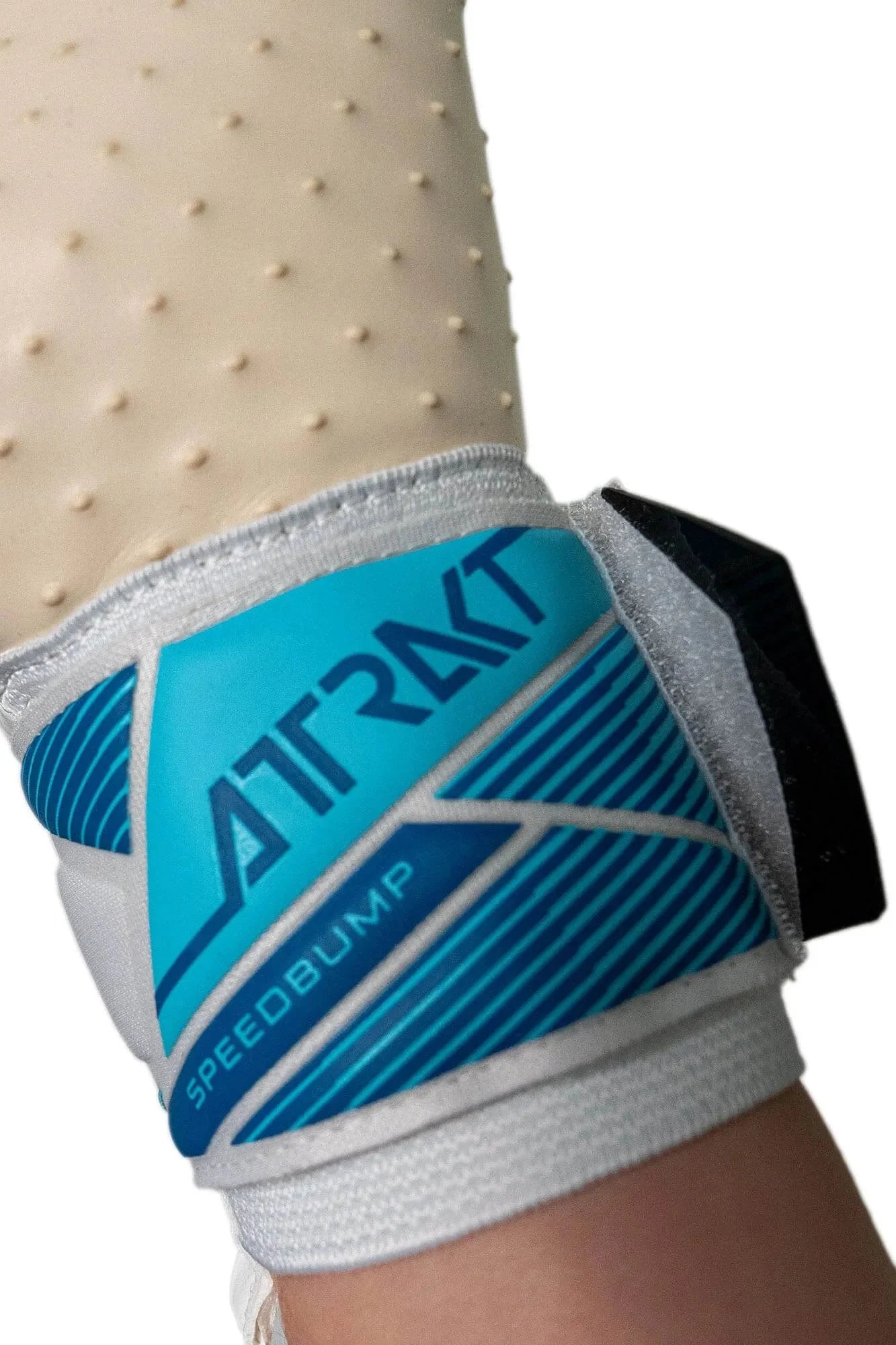 Reusch Attrakt Speedbump Goalkeeper Gloves 8