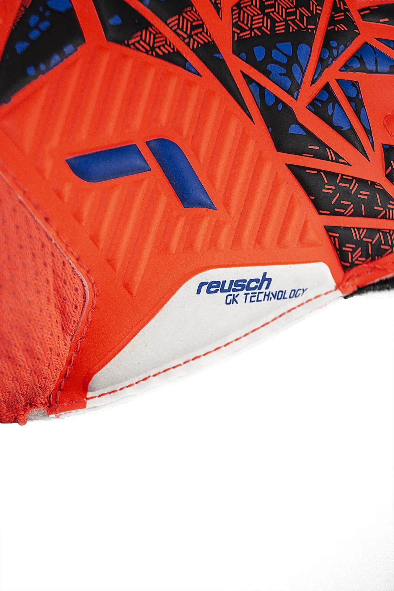 Reusch JR Attrakt Solid FS Goalkeeper Glove 6
