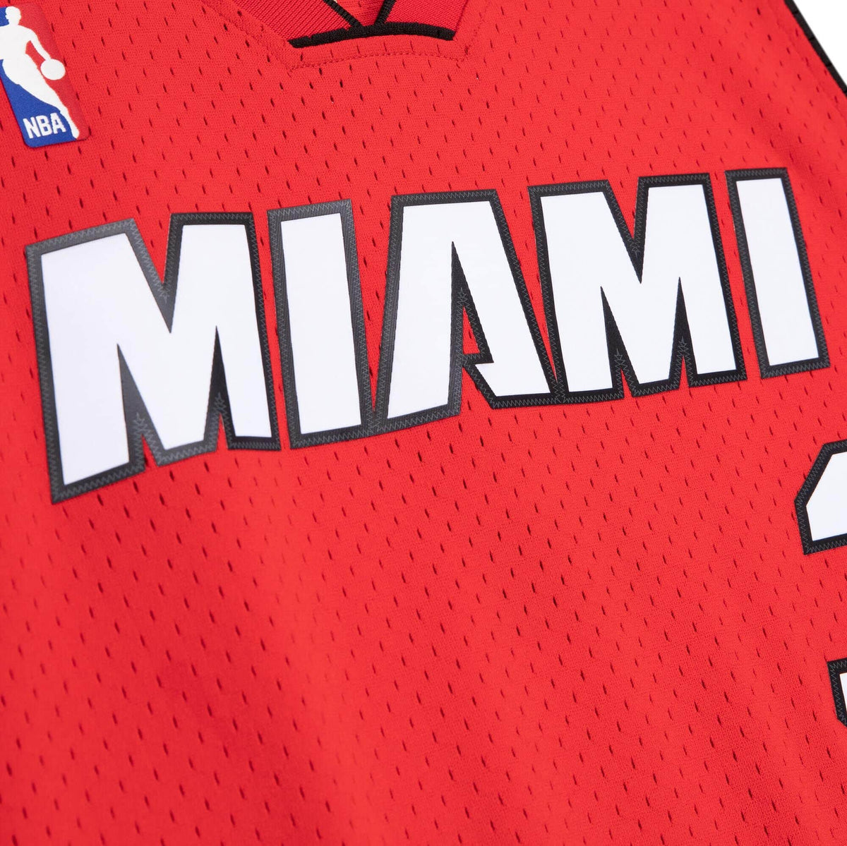 Miami Heat Alternate Dwyane Wade 2005-06 Swingman Jersey 4