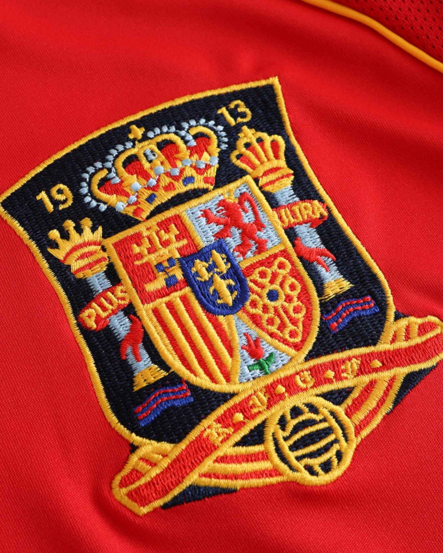 SPAIN RETRO HOME 2008/09 4