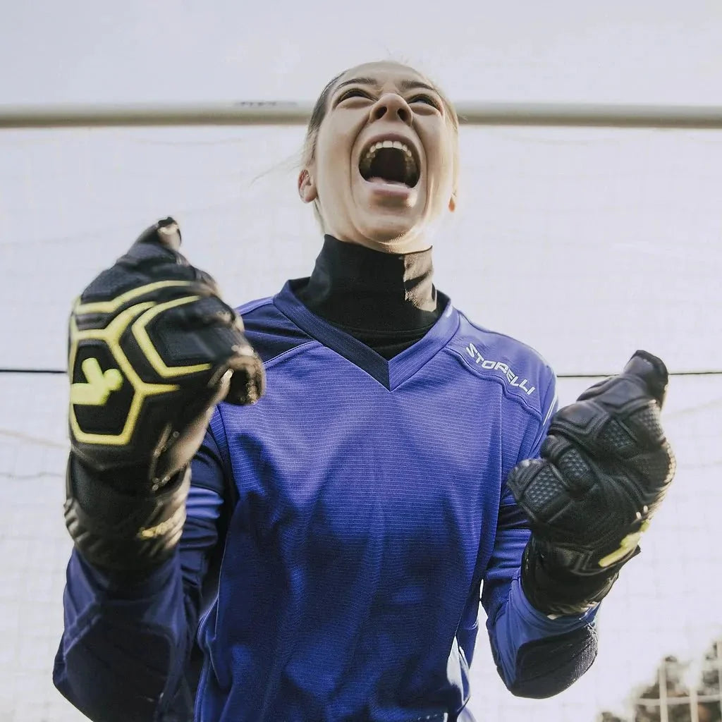 Storelli Gladiator Pro 3 with Spine Glove 3