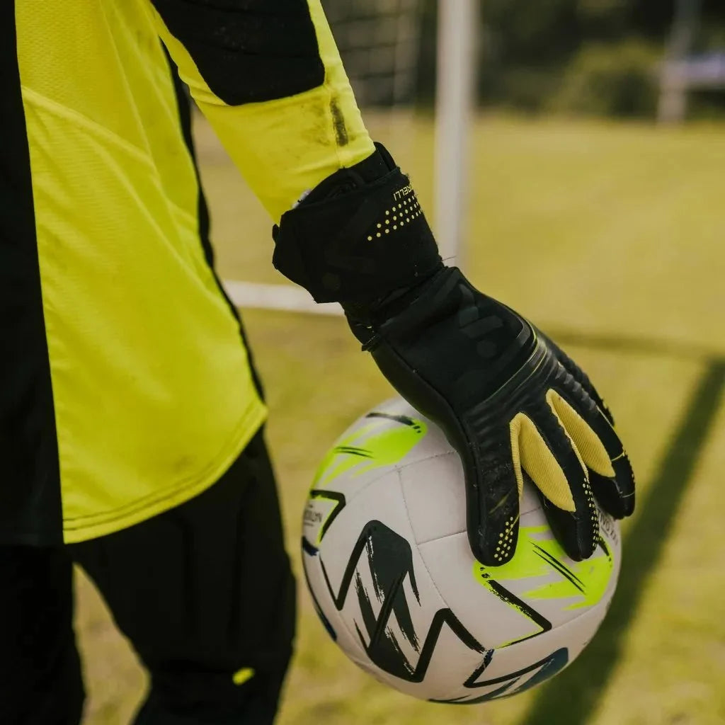 Storelli Silencer Menace GK Glove 6