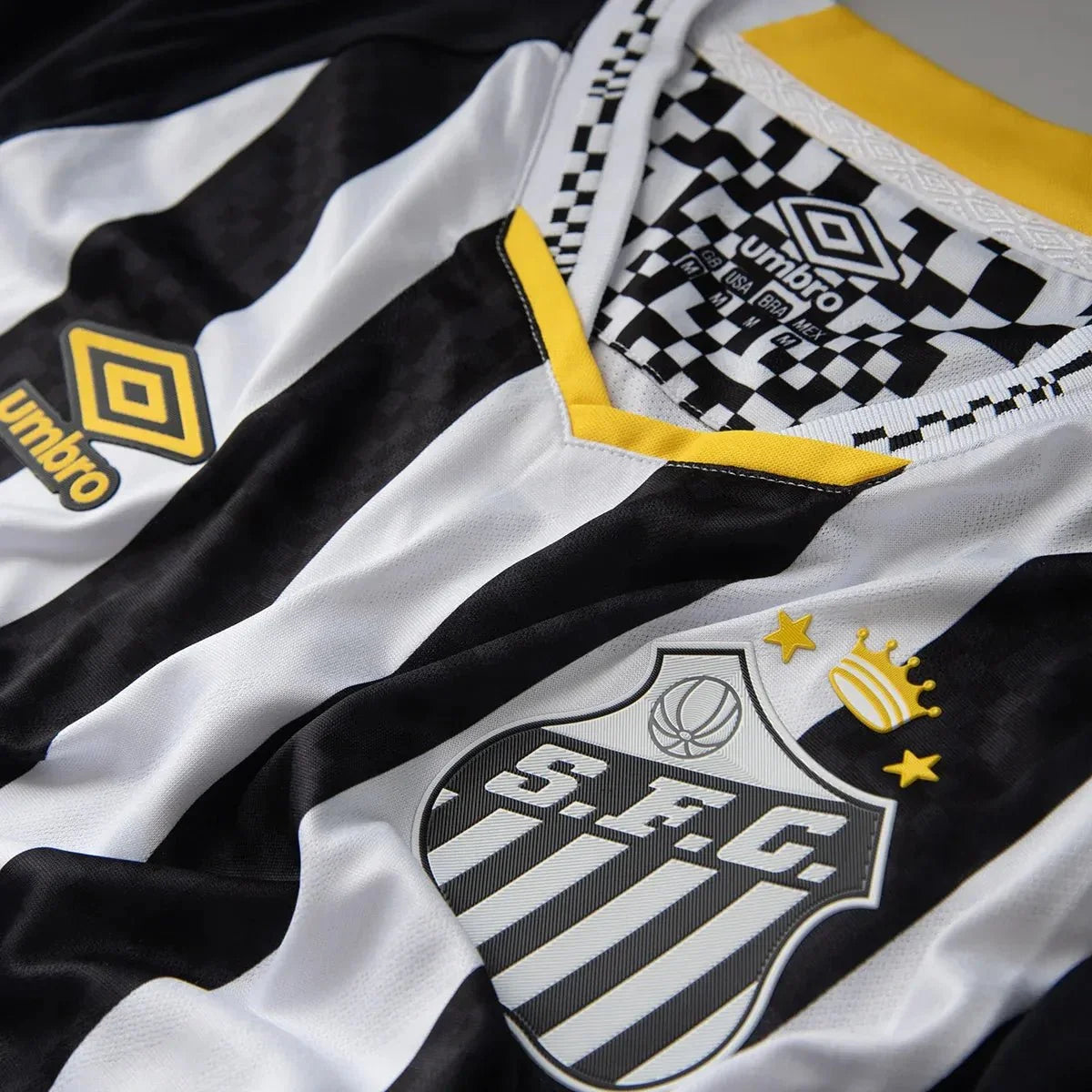 Umbro 2025-26 Santos Men's Stadium Away Soccer Jersey 4