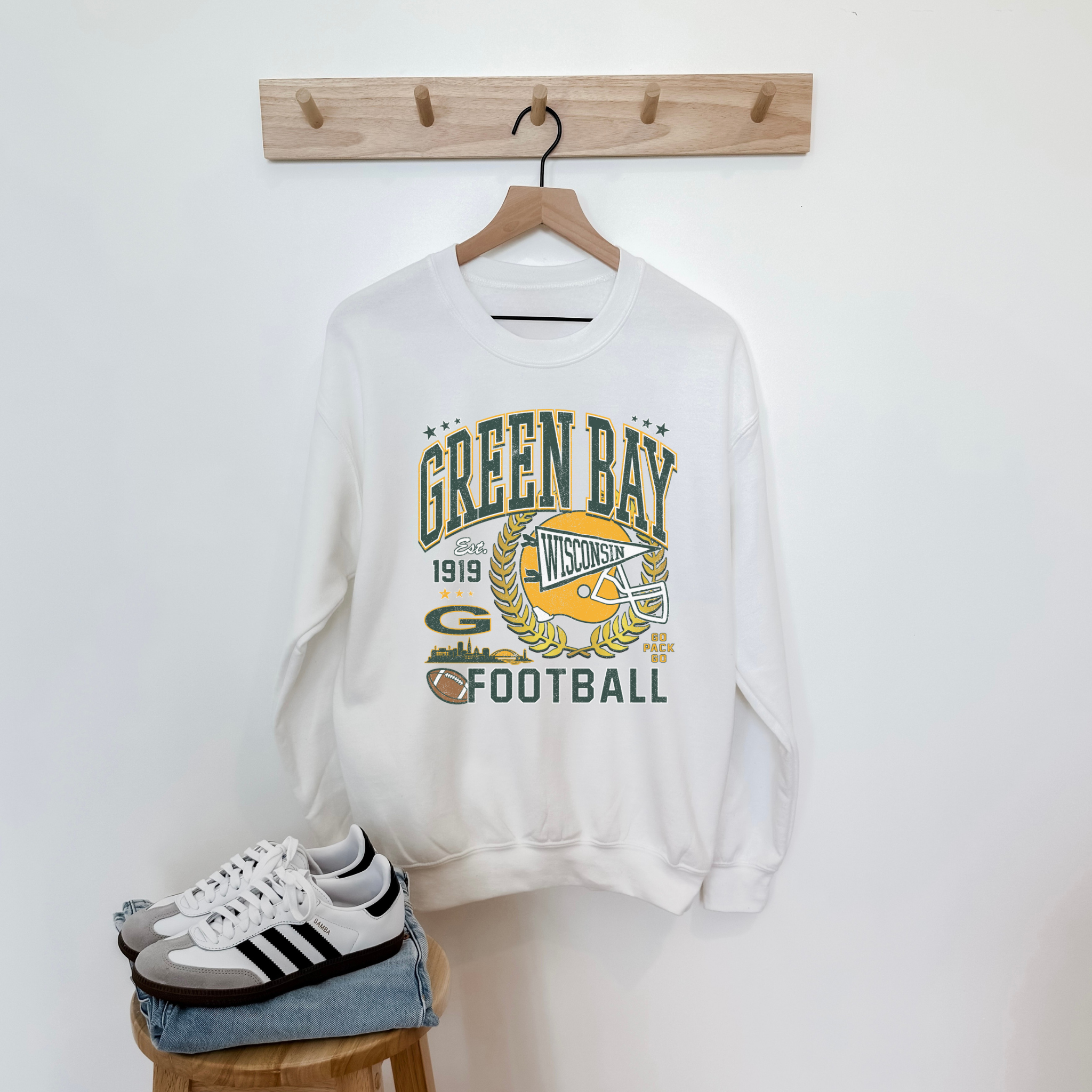 Green Bay Football Vintage Wisconsin Crewneck Sweatshirt – Classic Game Day Pullover 2